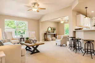 216 Sleepy Hollow Dr, Lake Jackson, TX 77566 - Photo 2