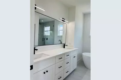 2010 Yates Street, Houston, TX 77020 - Photo 12