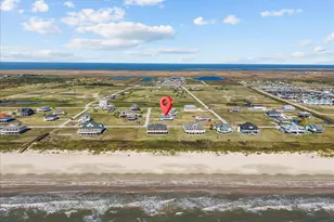808 Pinata Dr, Crystal Beach, TX 77650 - Photo 6