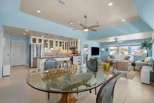 808 Pinata Dr, Crystal Beach, TX 77650 - Photo 14