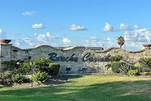 808 Pinata Dr, Crystal Beach, TX 77650 - Photo 1