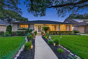 5531 Lymbar Dr, Houston, TX 77096 - Photo 2