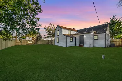 6829 Japonica Street, Houston, TX 77087 - Photo 2