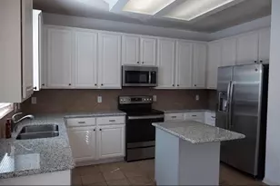 102 N Queenscliff Cir, Spring, TX 77382 - Photo 4