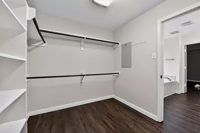 102 N Queenscliff Circle, Spring, TX 77382 - Photo 20