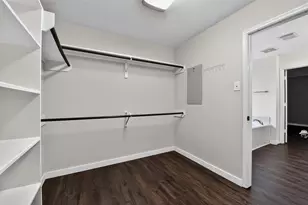 102 N Queenscliff Cir, Spring, TX 77382 - Photo 20