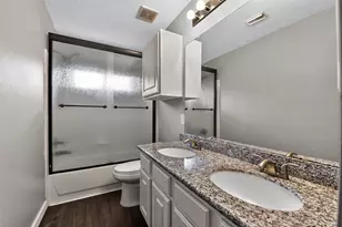 102 N Queenscliff Cir, Spring, TX 77382 - Photo 28