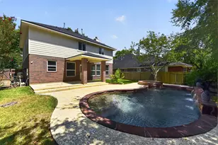 102 N Queenscliff Cir, Spring, TX 77382 - Photo 4