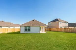 3025 Wood Lily Dr, Brookshire, TX 77423 - Photo 2