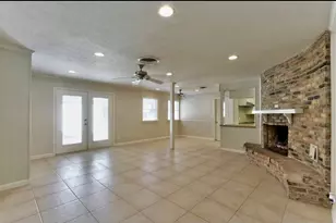 2011 Stebbins Dr, Houston, TX 77043 - Photo 12