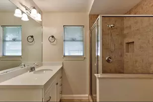 2011 Stebbins Dr, Houston, TX 77043 - Photo 8