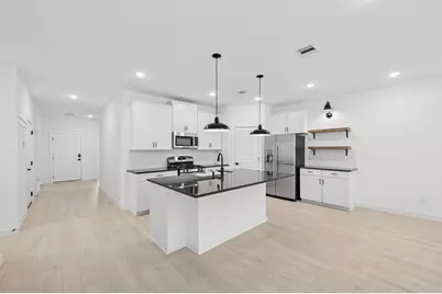 518 Monarch Trail, Huntsville, TX 77340 - Photo 2