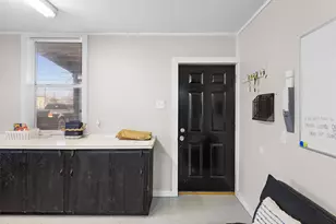 217 W Hl St, Navasota, TX 77868 - Photo 6