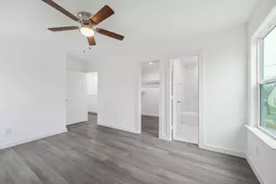 8639 Peachtree St St, Houston, TX 77016 - Photo 10