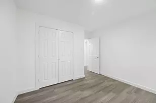 8639 Peachtree St St, Houston, TX 77016 - Photo 4