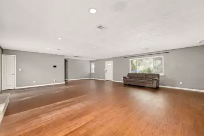 811 Strange Drive, Richmond, TX 77406 - Photo 10