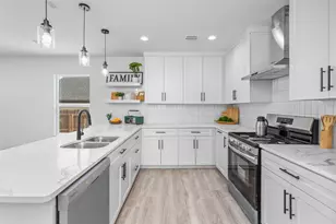 7422 McKinney St, Houston, TX 77011 - Photo 14