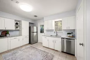 4326 Akard St, Houston, TX 77047 - Photo 12