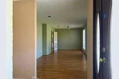 514 W Castle Harbour Drive, Friendswood, TX 77546 - Photo 4