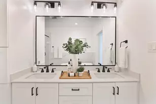 1018 W 15th 1/2 St, Houston, TX 77008 - Photo 34