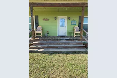 142 Tarpon Drive, Palacios, TX 77465 - Photo 2