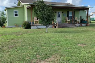 142 Tarpon Dr, Palacios, TX 77465 - Photo 4