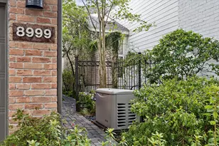 8999 Briar Forest Dr, Houston, TX 77024 - Photo 28