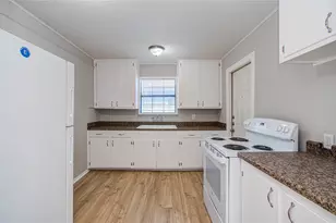 2802 Windsor Ln, Pasadena, TX 77506 - Photo 16