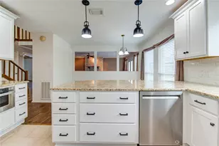 11922 River Meadow Ln, Meadows Place, TX 77477 - Photo 10