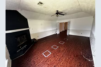 205 Honeysuckle Drive, Baytown, TX 77520 - Photo 20
