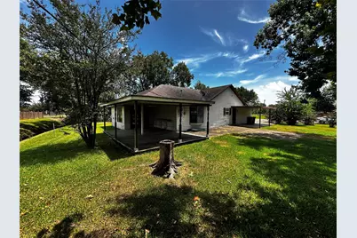 205 Honeysuckle Drive, Baytown, TX 77520 - Photo 8