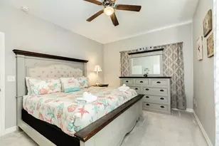 2205 30th St, Galveston, TX 77550 - Photo 20