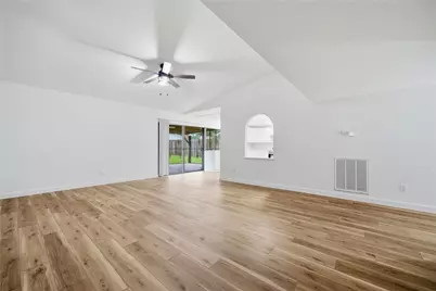 2126 Quail Valley East Drive, Missouri City, TX 77459 - Photo 16