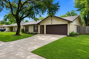 2126 Quail Valley E Dr, Missouri City, TX 77459 - Photo 2