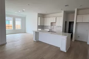 2719 Pne Blf Dr, Rosenberg, TX 77469 - Photo 2