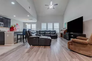 6614 Hunters Way Ln, Baytown, TX 77521 - Photo 8