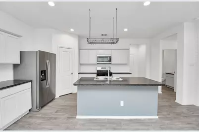 5443 Pinetree Crescent Lane, Spring, TX 77373 - Photo 8