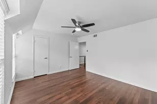 11550 Chimney Rock Rd, Houston, TX 77035 - Photo 18