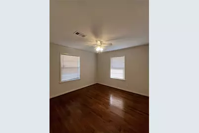 5103 Creekbend Drive, Houston, TX 77035 - Photo 10