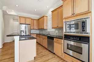 1742 Michigan St, Houston, TX 77006 - Photo 16