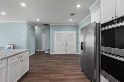 100 Avenue A, San Leon, TX 77539 - Photo 18