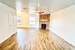 17250 April Valley Ct, Houston, TX 77084 - Photo 6