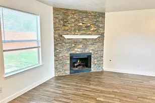 17250 April Valley Ct, Houston, TX 77084 - Photo 8