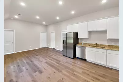 9770 Blackgum Drive, Willis, TX 77318 - Photo 4