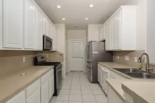 102 Blue Creek, The Woodlands, TX 77382 - Photo 8