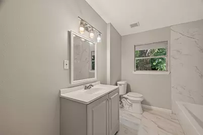 5751 Thrush Drive, Houston, TX 77033 - Photo 26