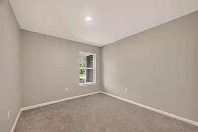 5751 Thrush Drive, Houston, TX 77033 - Photo 22