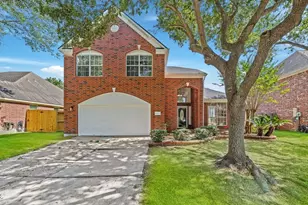 13623 Country Green Ct, Houston, TX 77059 - Photo 2