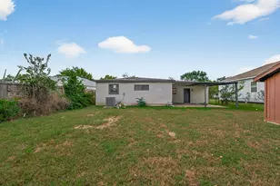 4403 Botany Ln, Houston, TX 77047 - Photo 36