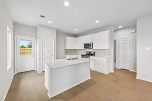 408 Hickory Hls Dr, Pattison, TX 77423 - Photo 8